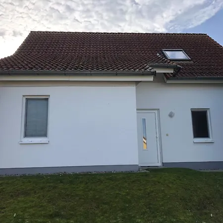 Haus Auenland بيت للعطل *